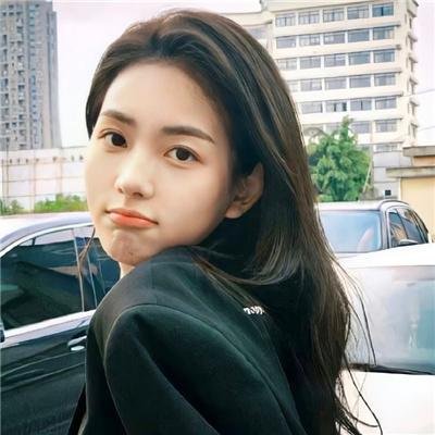 黄阿丽:小眼镜蛇